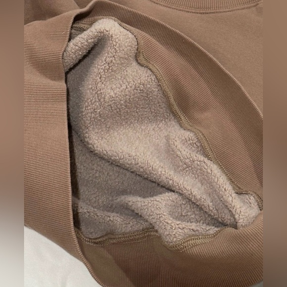Aritzia TNA Perfect Fleece Cropped Sweatshirt Tan Beige Small - Picture 6 of 6